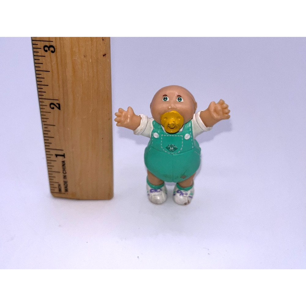 VINTAGE CABBAGE PATCH KIDS PVC FIGURE BABY BOY W/ PACIFIER Cake Topper Cupcake - Picture 7 of 7